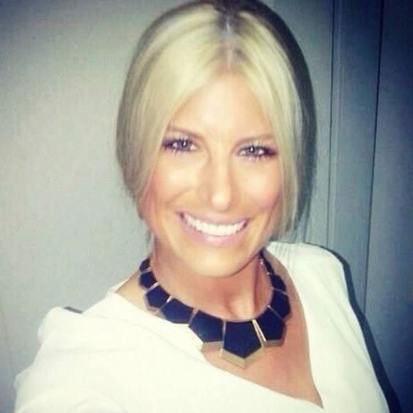 Meet your Posher, Christina - Picture 1 of 1